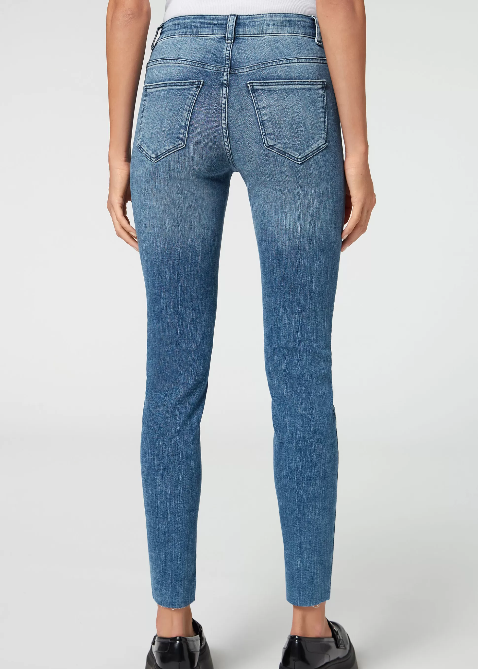 Calzedonia Jeans Superjustos Com Botões | Jeans