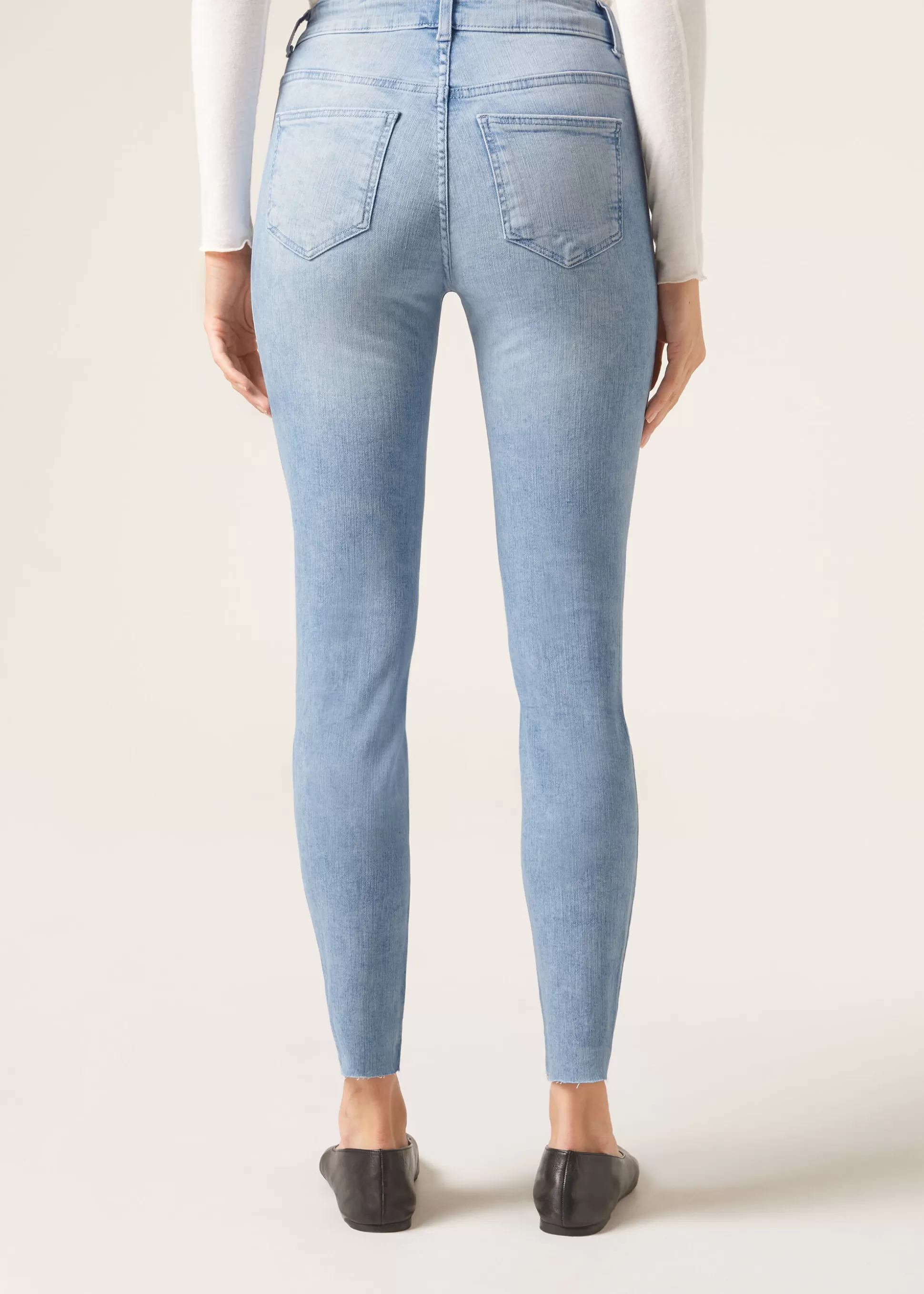 Calzedonia Jeans Superjustos Com Botões | Jeans